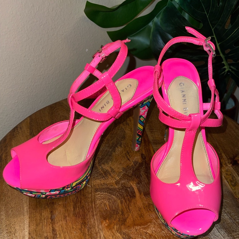 Pink Gianni Bini heels
